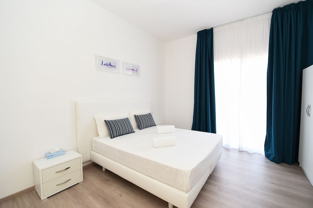 Triple Room, Balcony