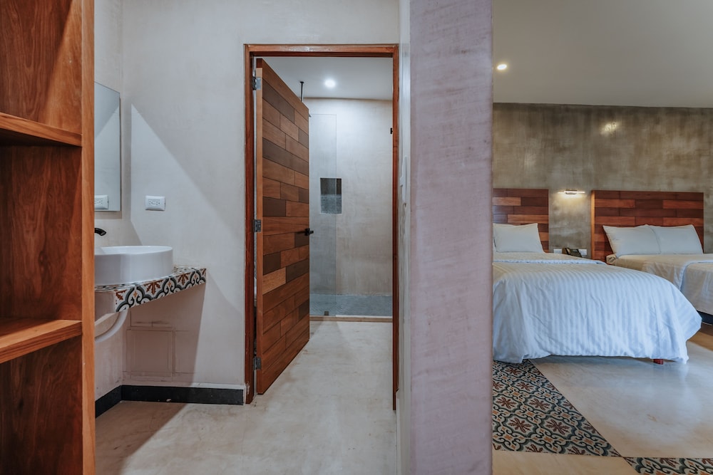 Standard Double Room - Photo 4