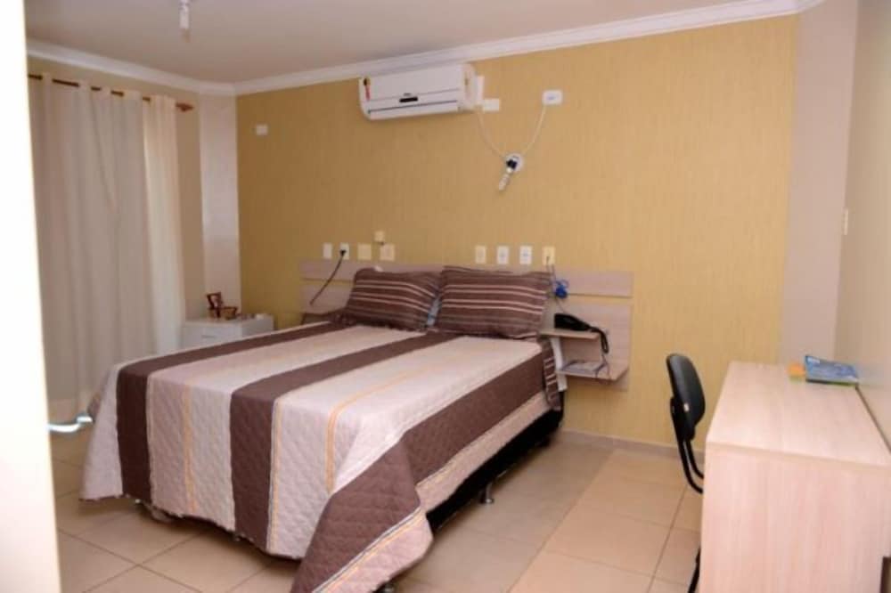 Deluxe Room, Bathtub photo 3