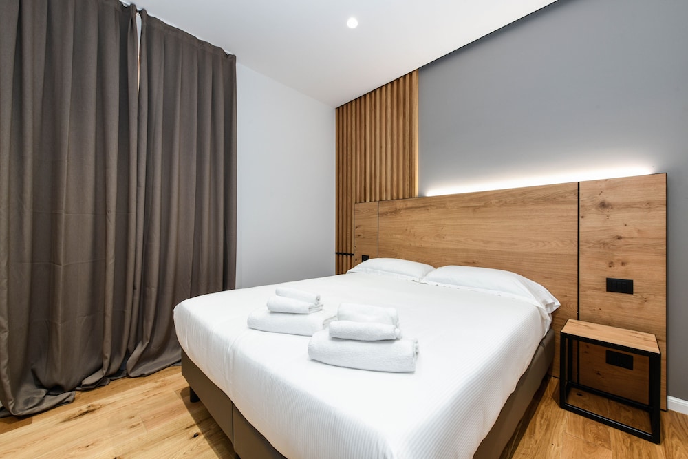 Family Room, Multiple Beds, Non Smoking, Annex Building - Photo 1