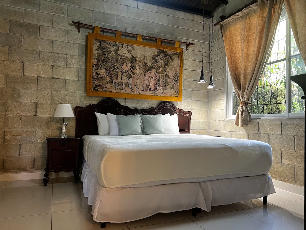 Family Studio Suite