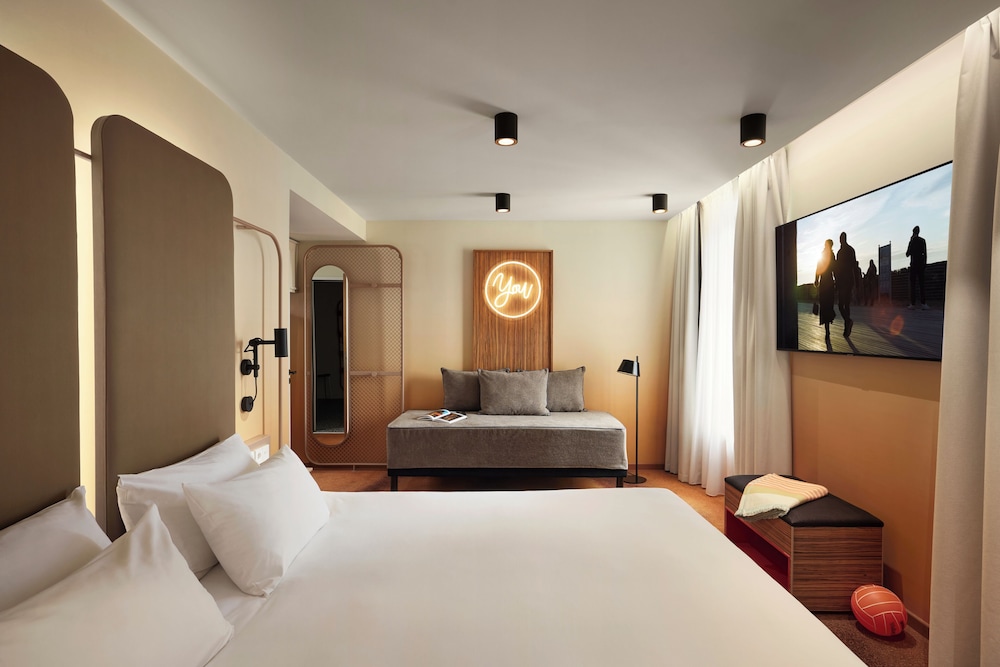 Superior Triple Room, Multiple Beds - Photo 1