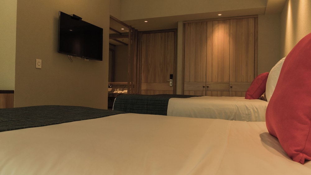 Premium Double Room, Private Bathroom photo 2