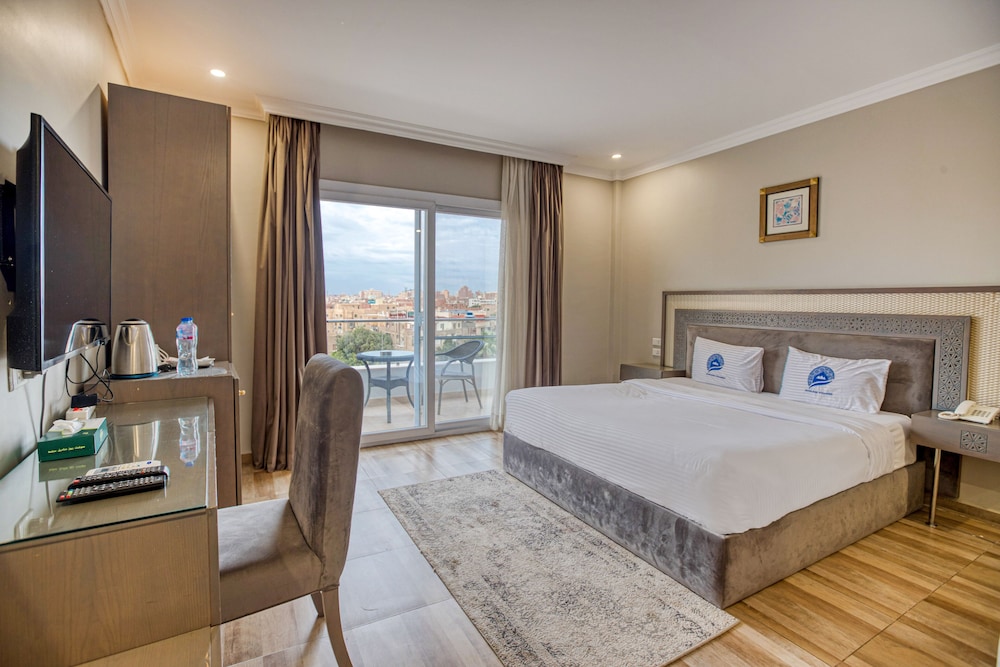 Deluxe Double Room, Mountain View - Photo 1