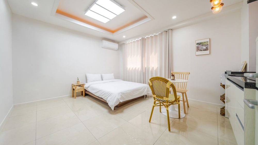 Basic Room, 1 Bedroom (Room 203(Studio/Private BBQ))
