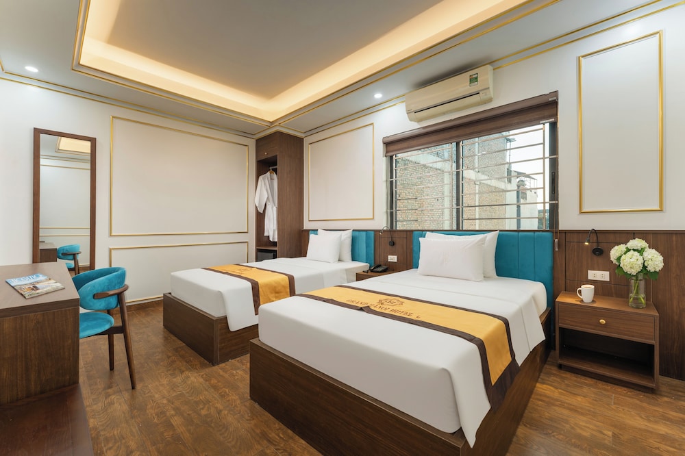 Deluxe Twin Room, City View