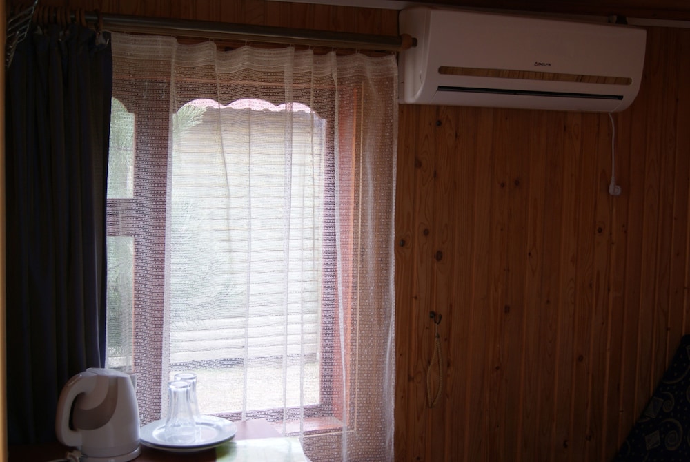 Economy Cabin photo 2