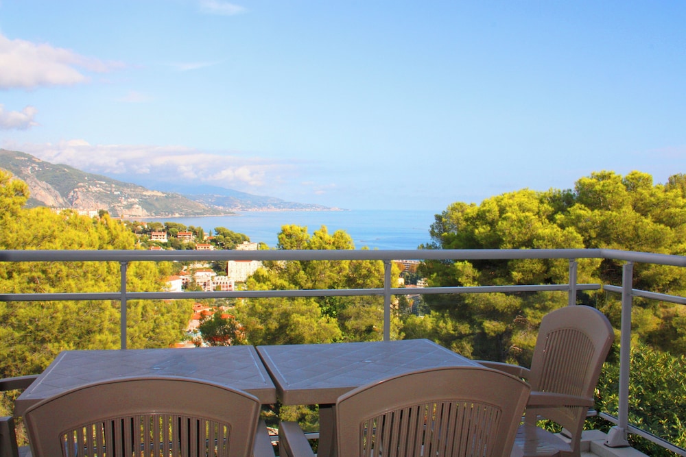 Panoramic Apartment, 1 Bedroom, Sea View photo 2