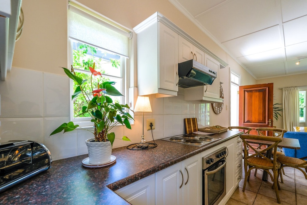 Park View Suite (Shared lounge and Kitchen) photo 2