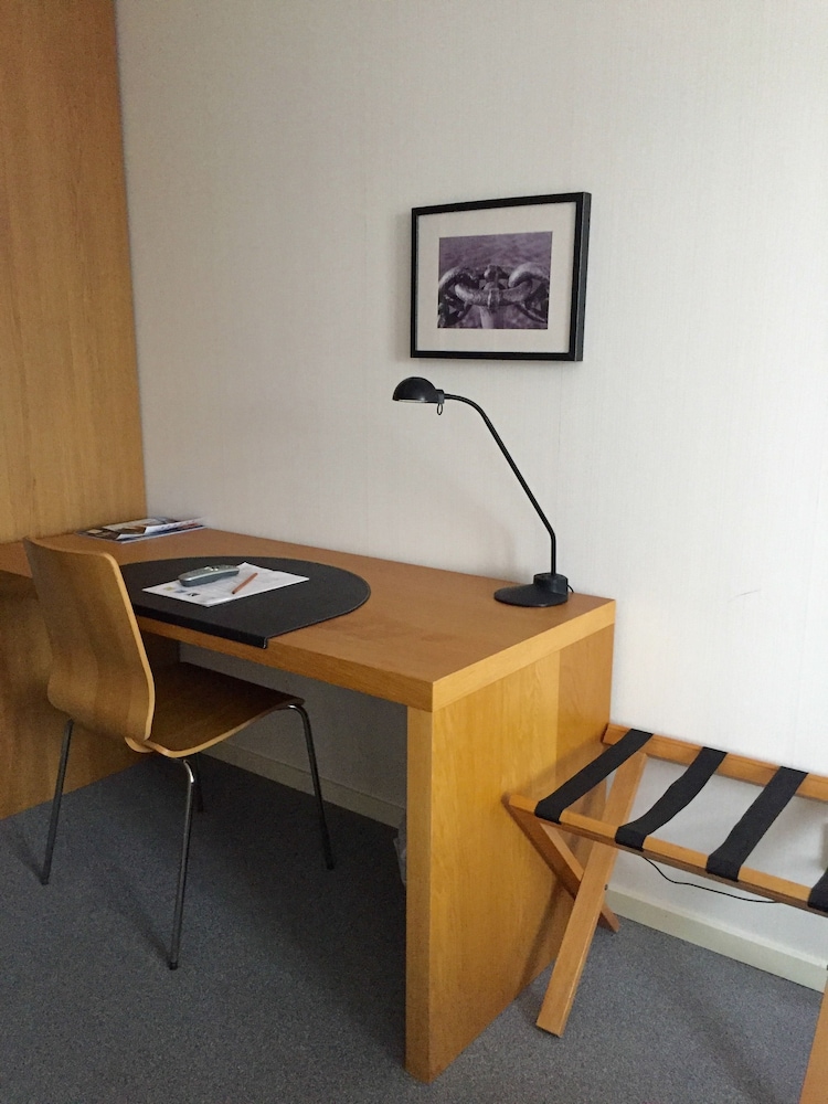 Single Room - Photo 1