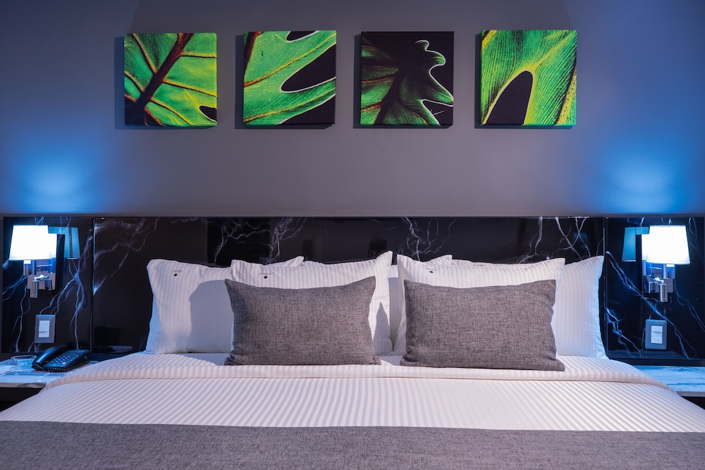 Superior Room, 1 King Bed - Photo 15