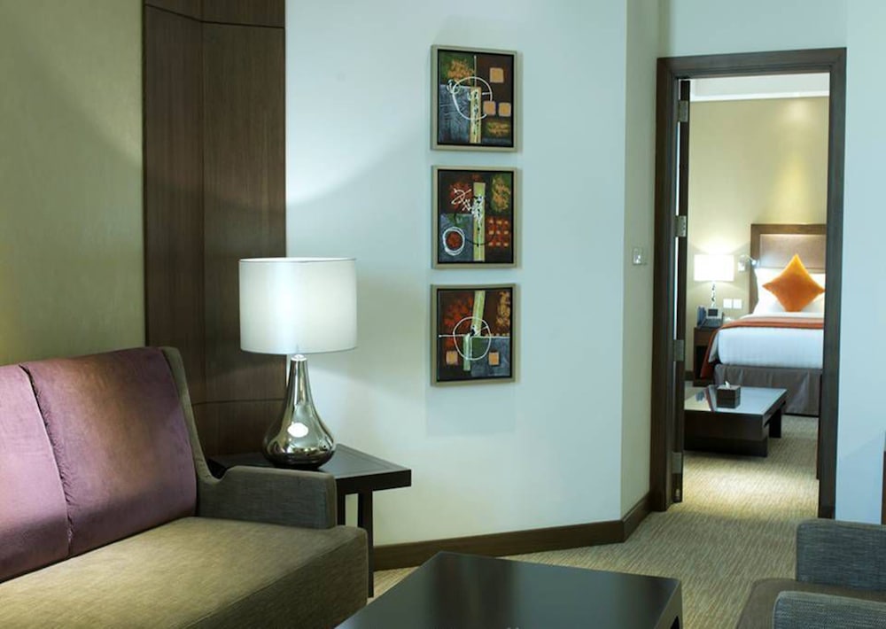 Junior Suite, 1 King Bed, City View