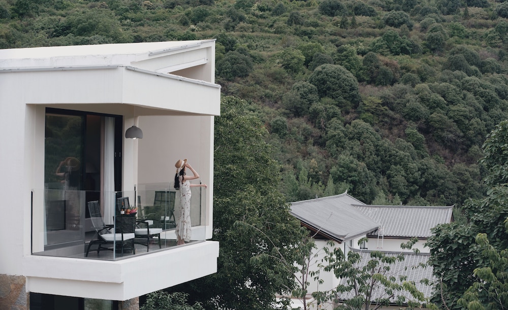 Family Villa, Hill View