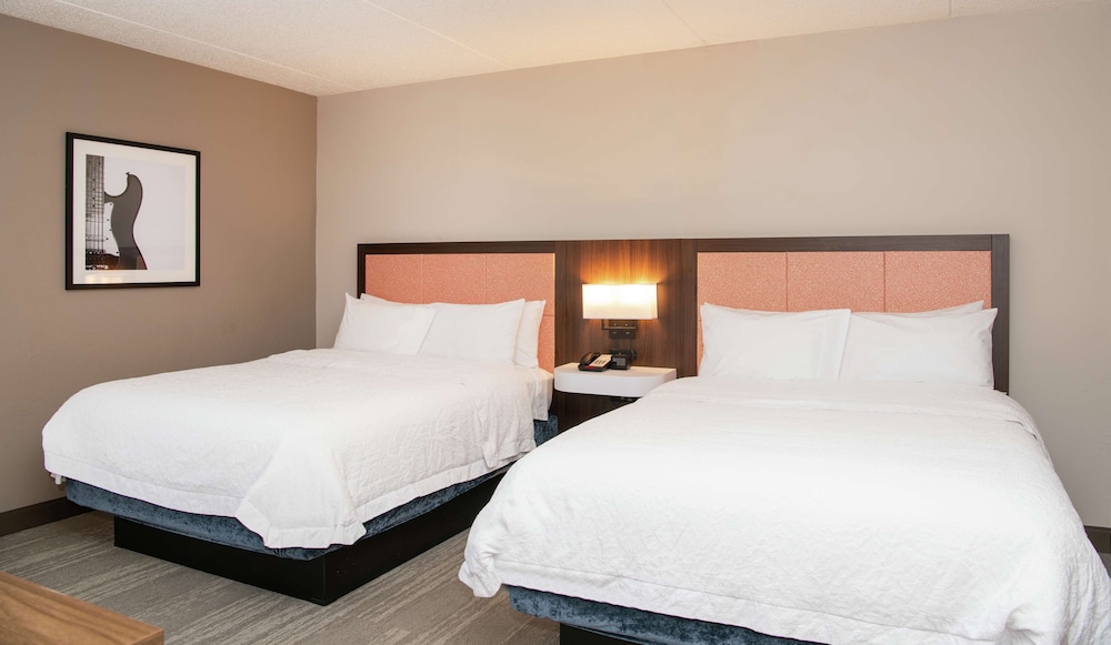 Room, 2 Double Beds, Non Smoking - Photo 1