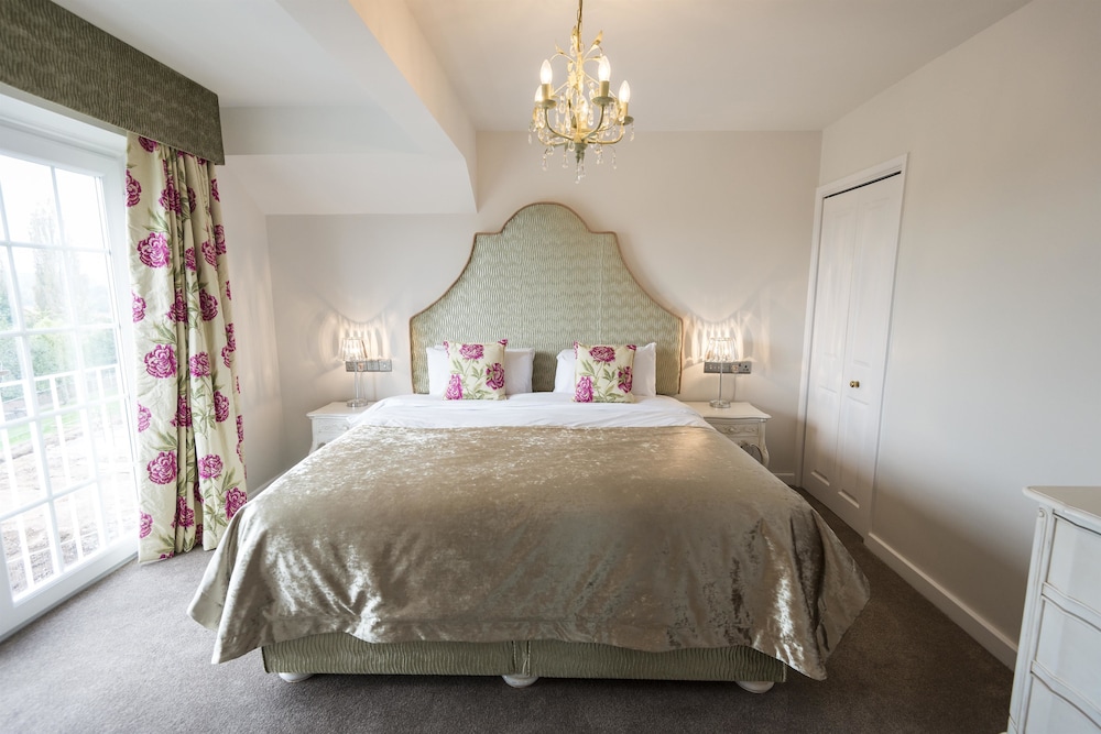 Suite, 1 Double Bed, Non Smoking - Photo 2