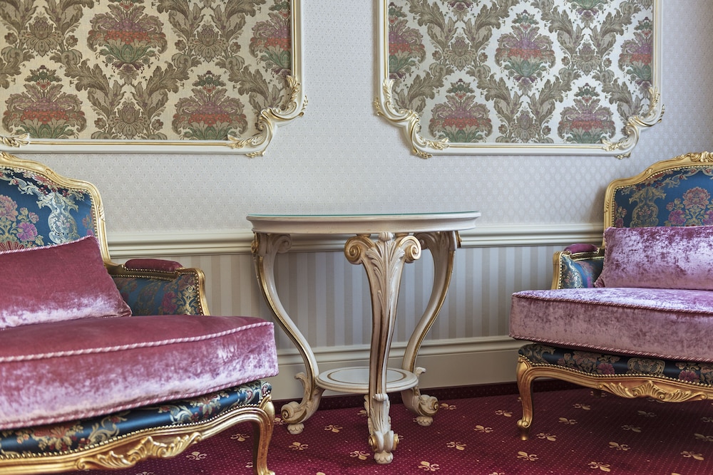 Presidential Suite photo 3