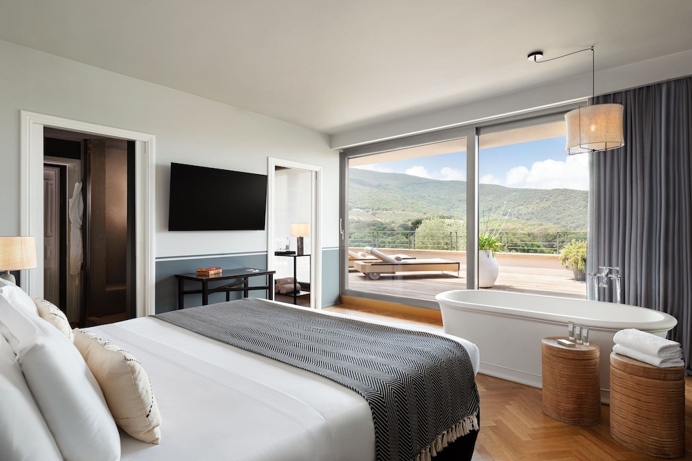 Deluxe Suite, 1 Bedroom, Golf View