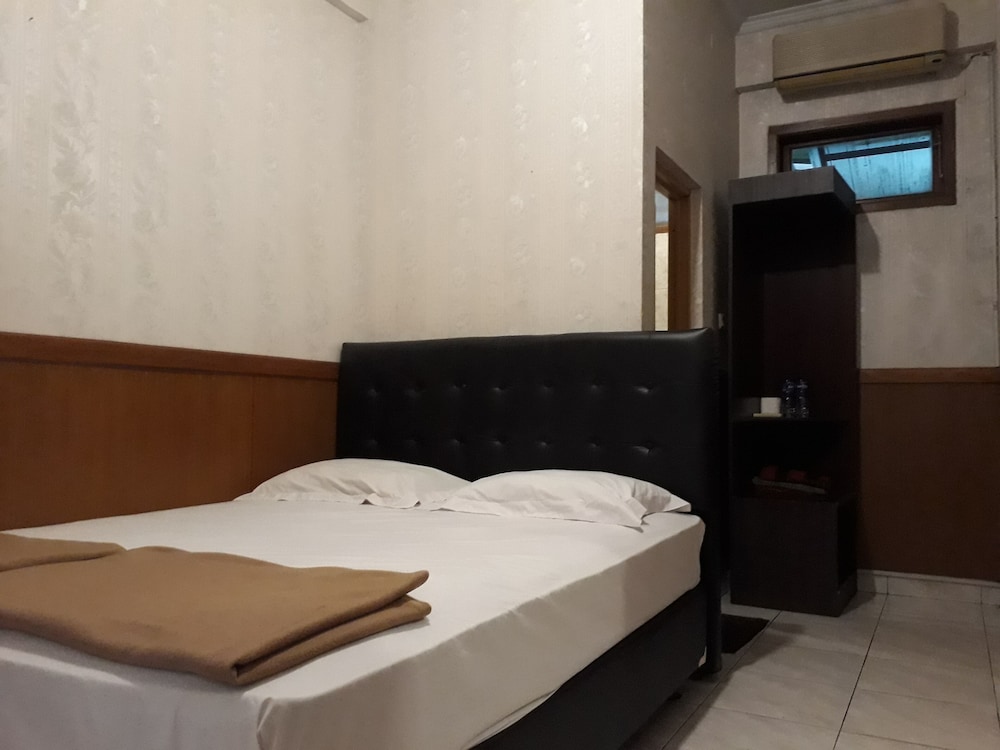 Standard Double Room - Photo 3