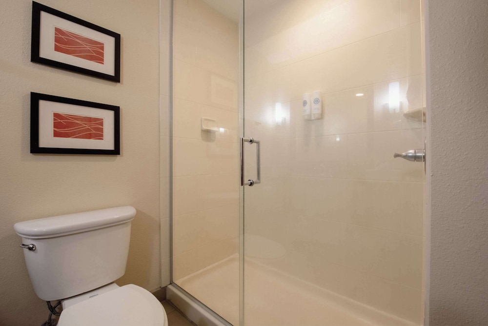 Suite, Multiple Beds, Non Smoking - Photo 3