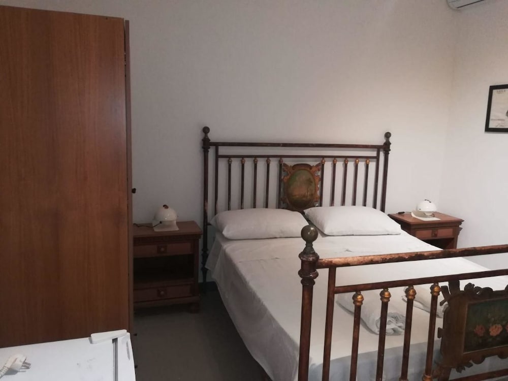 Deluxe Double Room, Balcony (2-3) photo 2