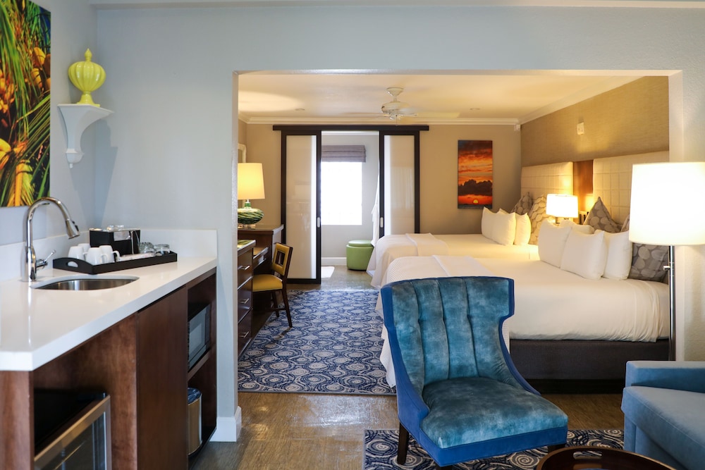 Suite, Multiple Beds - Photo 1