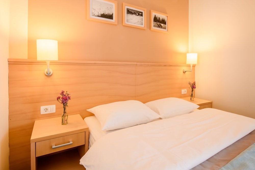 Standard Twin Room (Main Building)