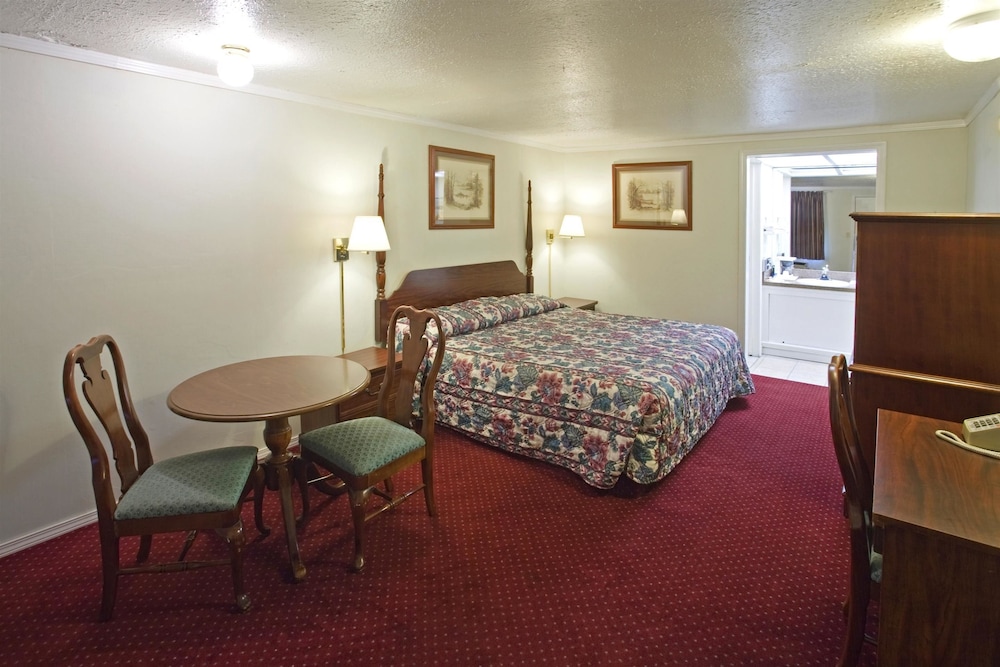 Room, 1 Queen Bed, Accessible, Non Smoking photo 1