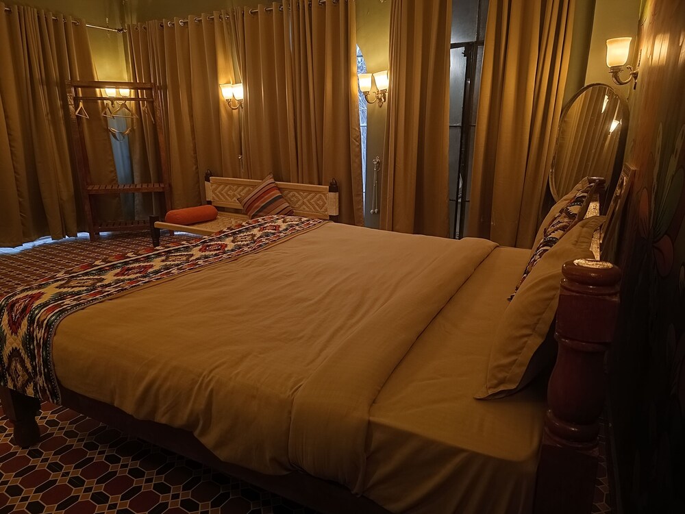 Royal Room photo 2