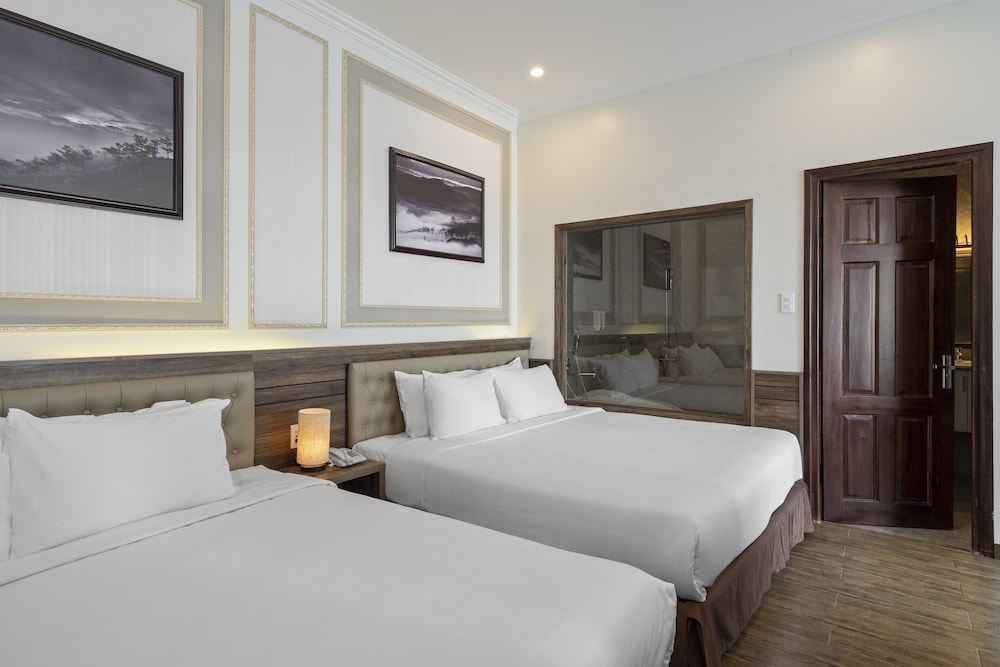 Deluxe Quadruple Room photo 2