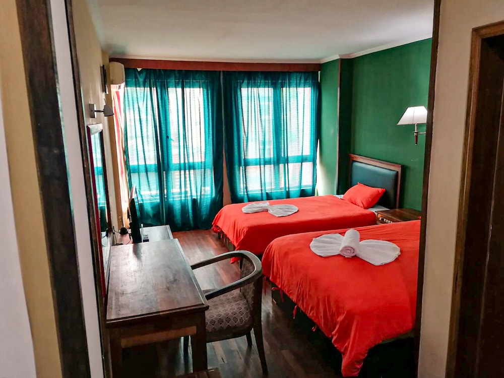 Standard Triple Room, City View