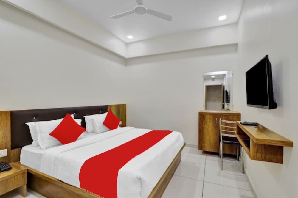 Deluxe Double Room photo 2