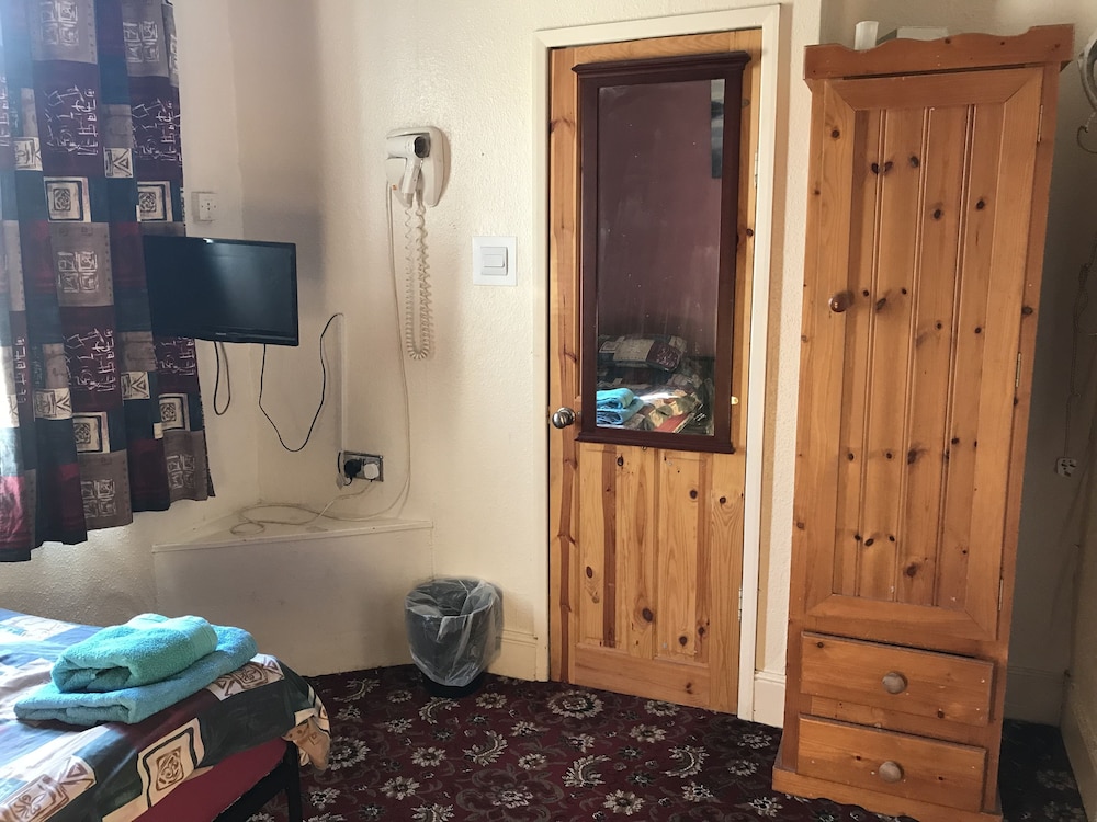 Single Room photo 3