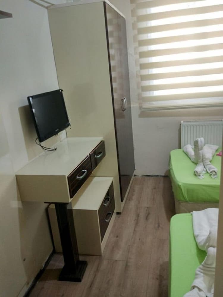 Standard Triple Room photo 3