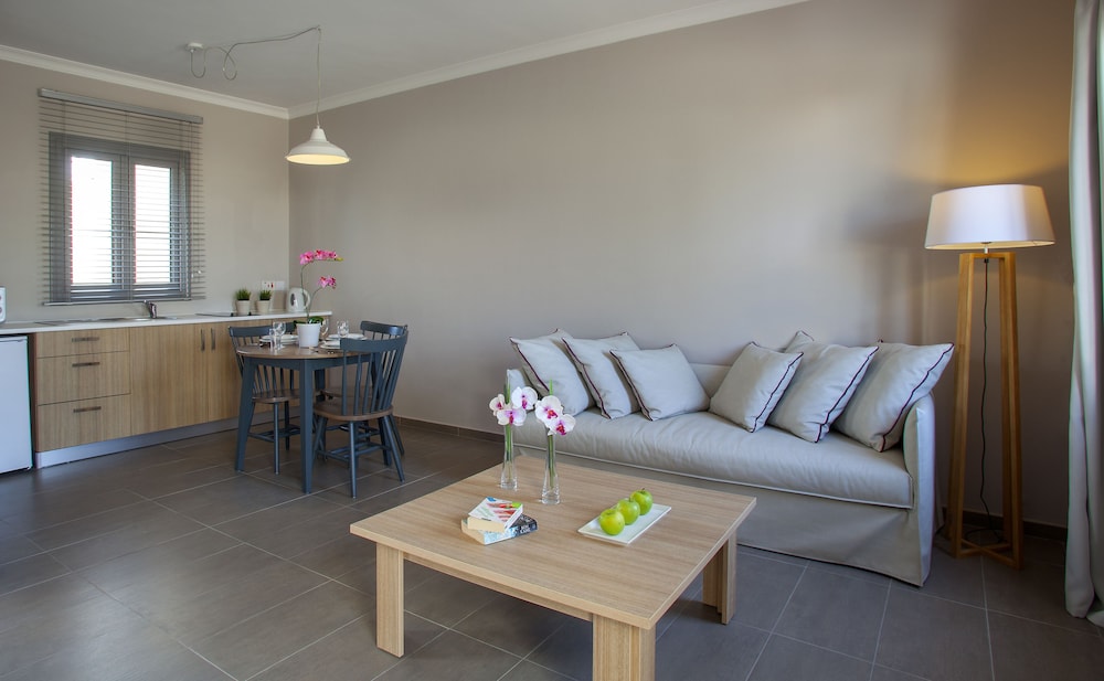 Superior Studio, 1 Bedroom photo 3