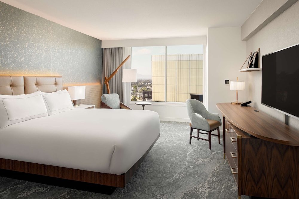 Suite, 1 Bedroom thumbnail 5