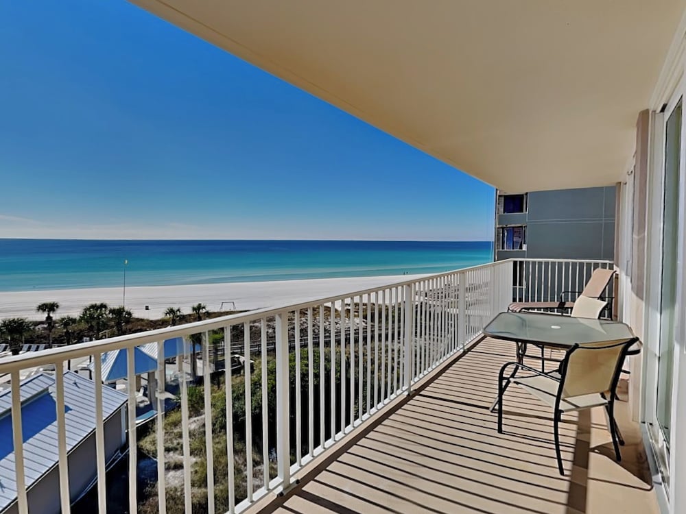 Condo (2 Bedrooms)