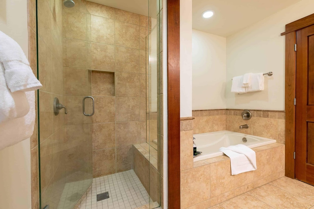 2 Bedroom - Iron Horse Lodge North 207 photo 3