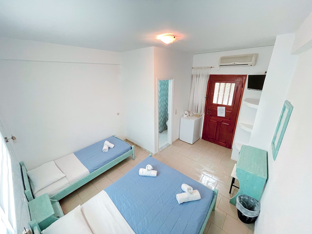 Classic Triple Room, Ground Floor