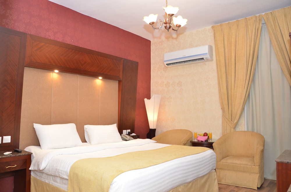 Double or Twin Room photo 3