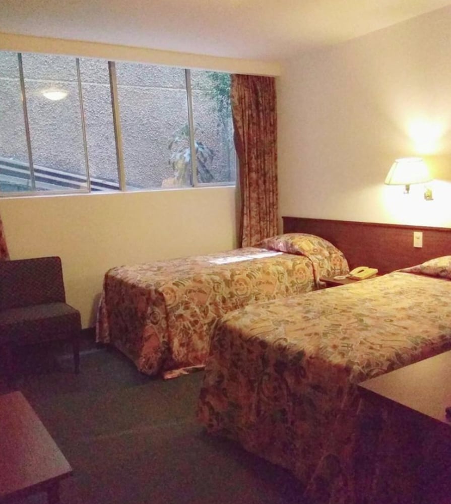 Double Room, 2 Twin Beds photo 1