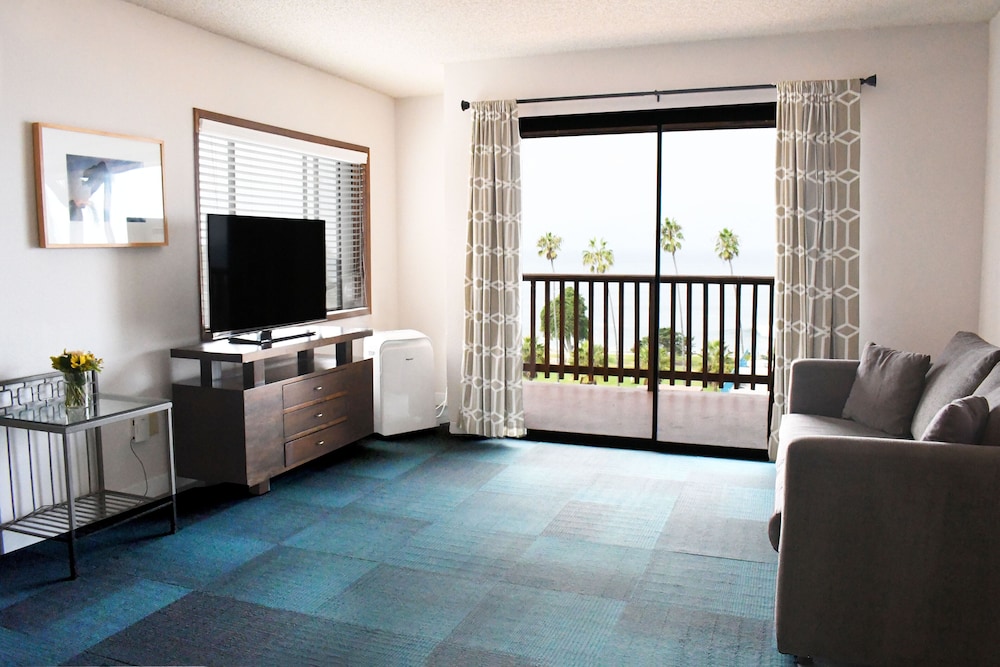 Terrace Ocean View 2 Queen Suite (Stair Access Only) - Photo 7