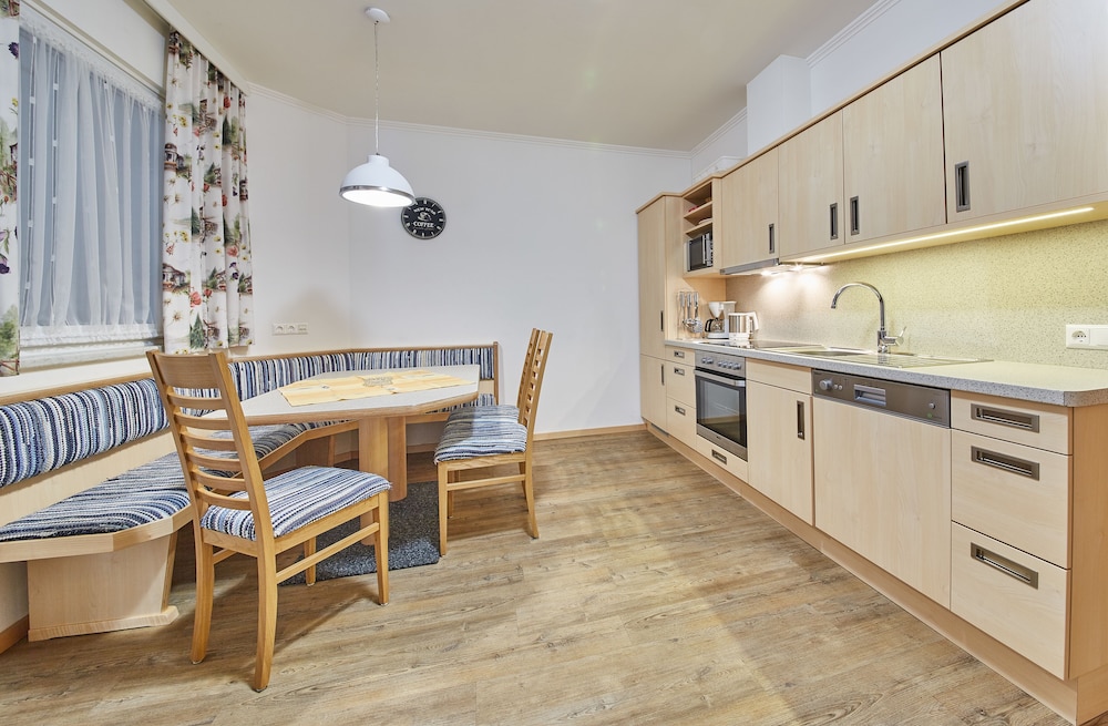 Apartment, 3 Bedrooms (Appartement Top 11) photo 1