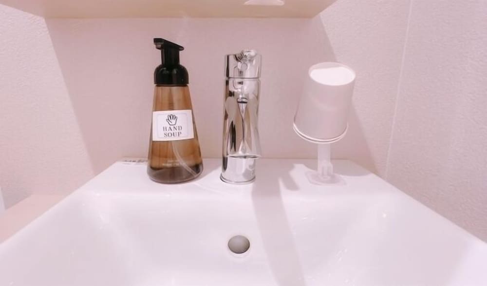 Single Room, Non Smoking (Shower Only) photo 2