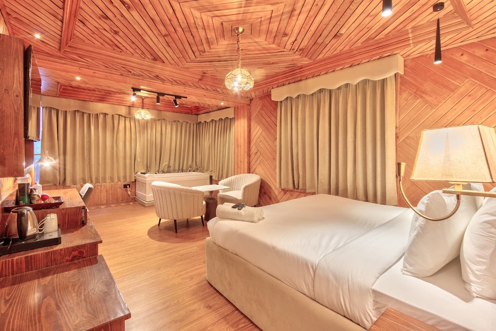 Luxury Single Room