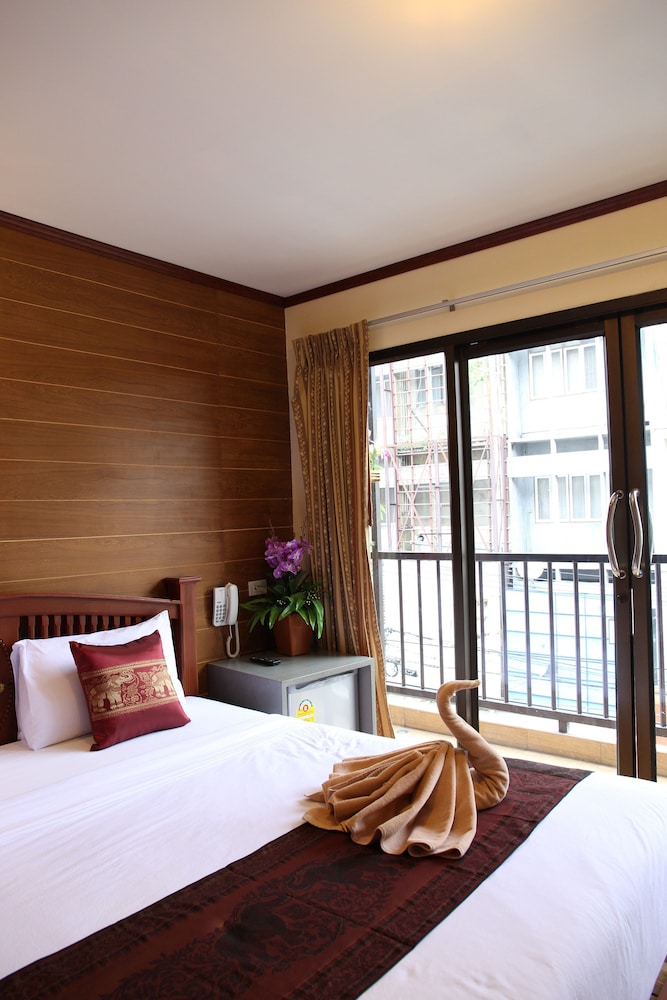 Exclusive Deluxe Room with Balcony photo 3