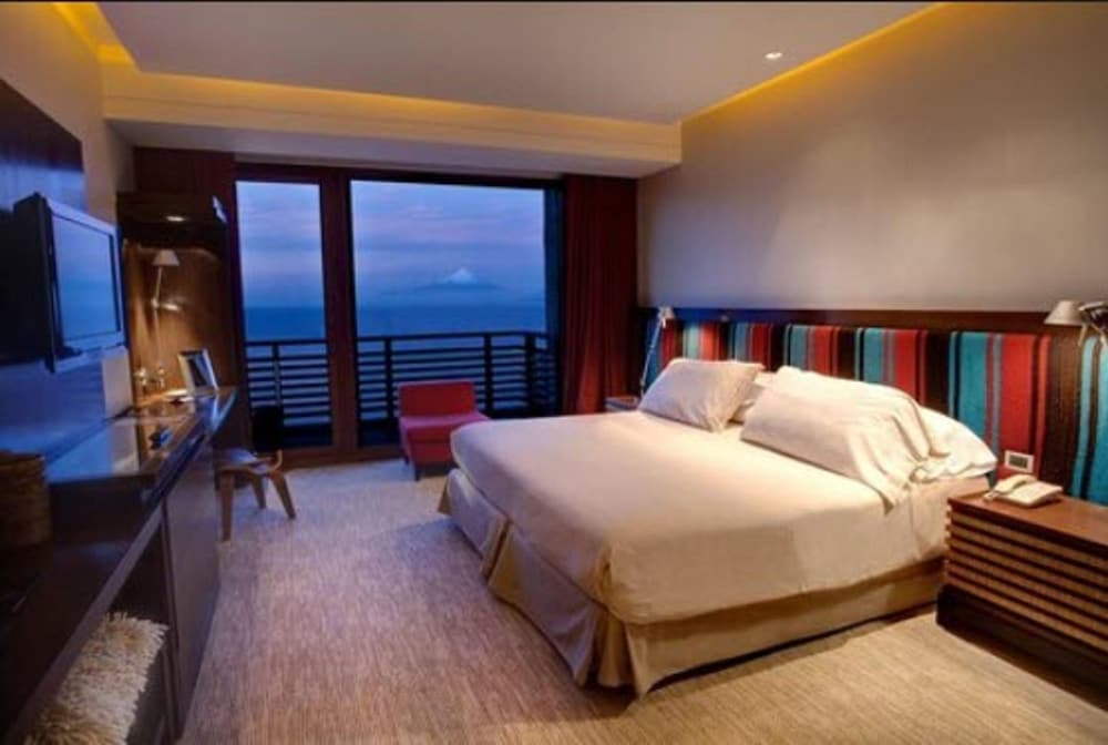 Standard Room, 1 King Bed photo 1
