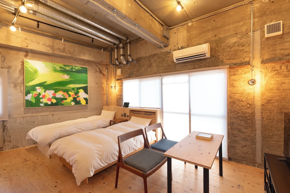 Standard Twin Room, City View photo 1