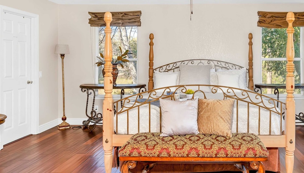 House, Multiple Beds, Hot Tub, Mountain View (Shuteye View Ranch) photo 3