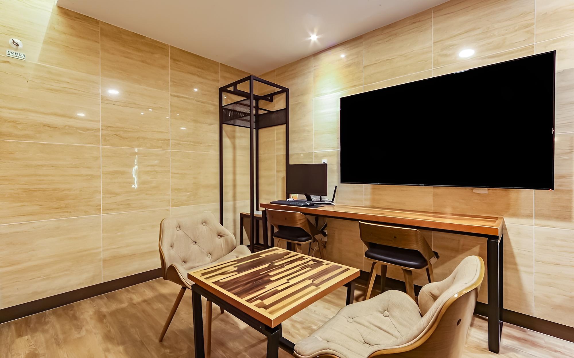 Room (TWIN (PC Double + Double Bed Netflix ) - Photo 3