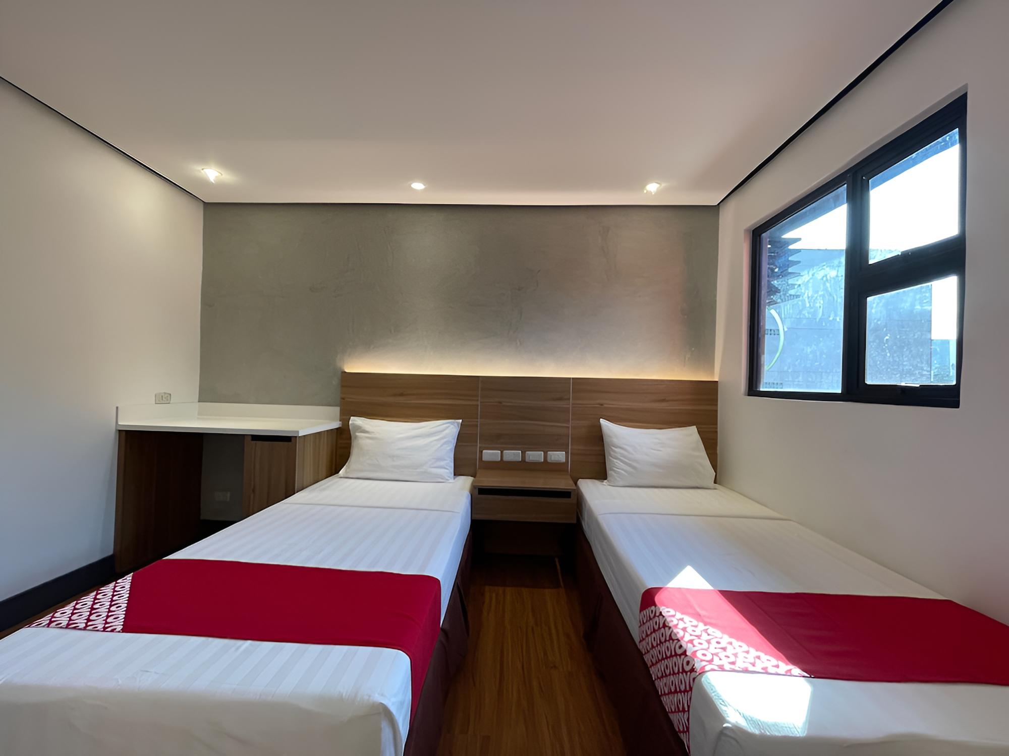 Standard Twin Room - Photo 1